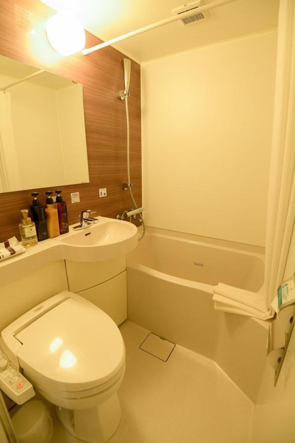 Via Inn Shin Osaka West Ngoại thất bức ảnh